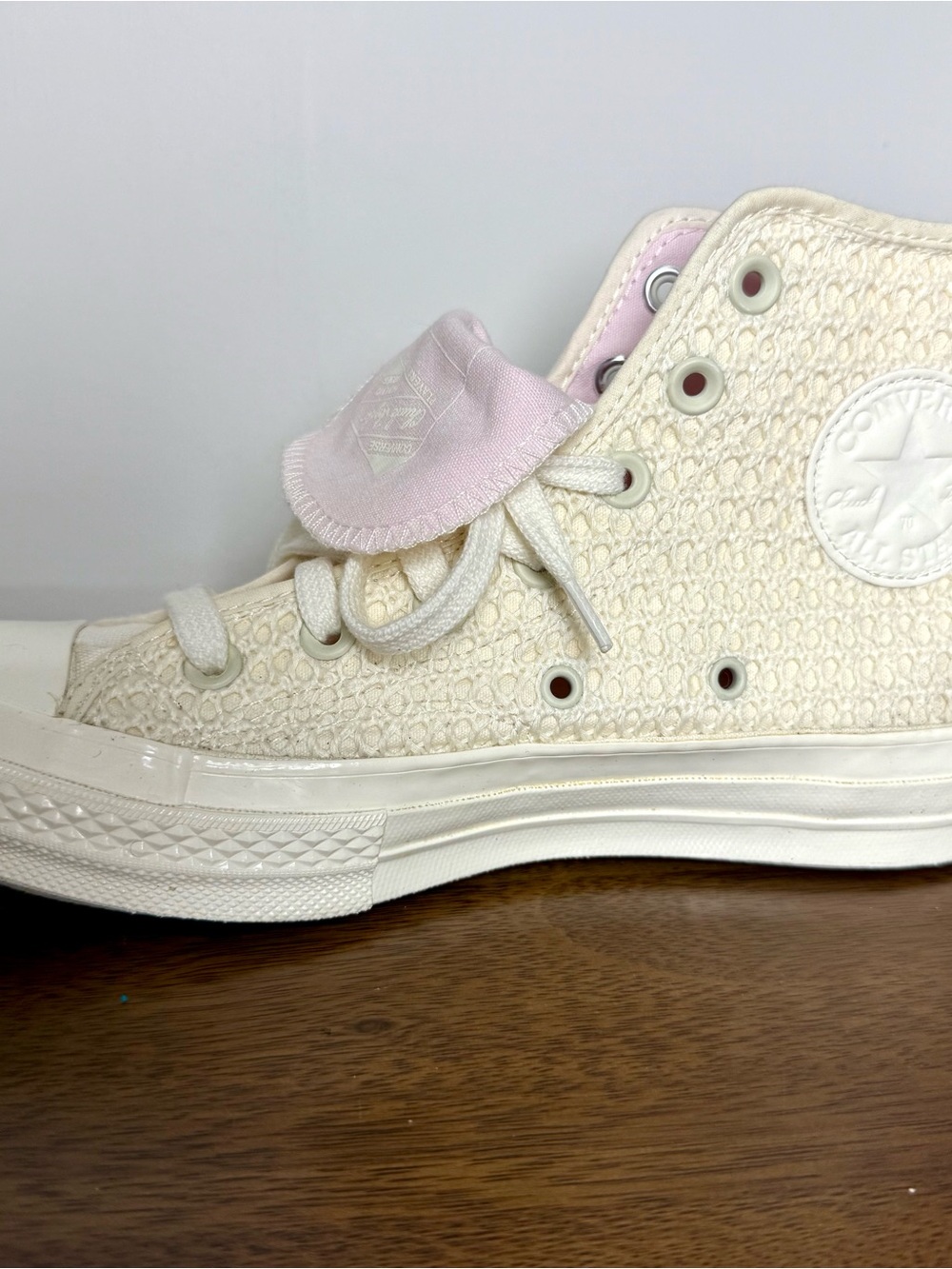Converse Chuck 70 Crochet High Top Sneakers Cream Pink Women’s 8 - Picture 3 of 9